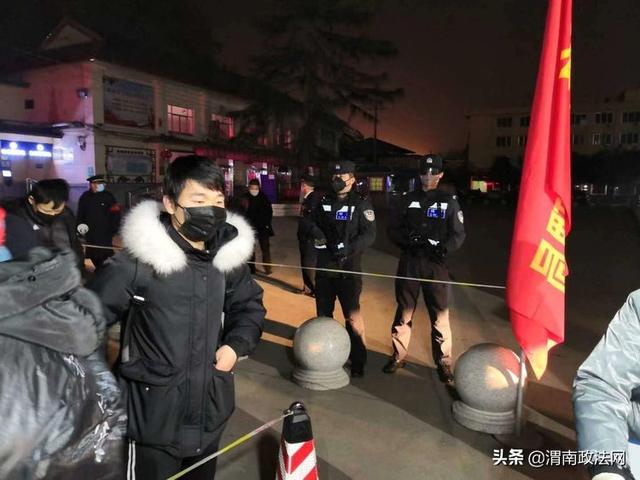 韩城特警硬核出击战“疫”最前沿