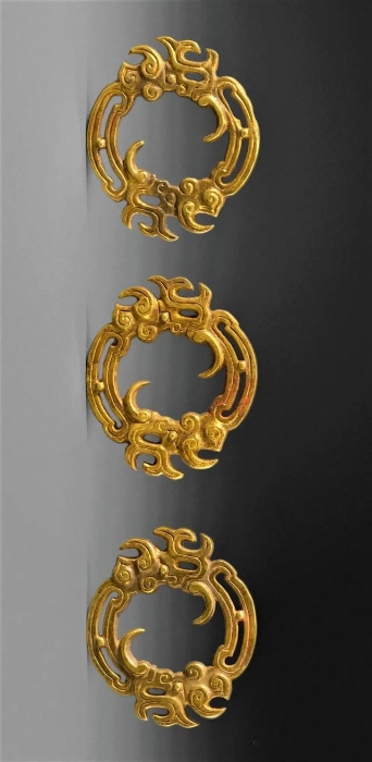 芮博国宝——镂空龙纹金环（图）