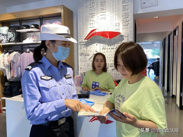 韩城交警“安全生产月”主题宣传忙（图）