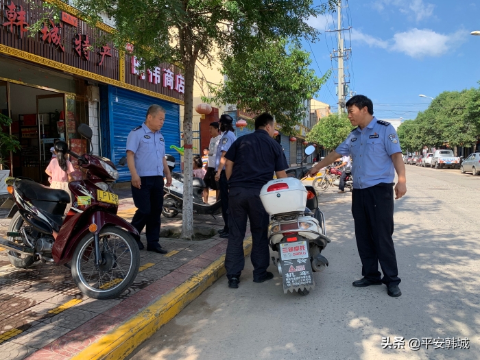 创建全国文明城市 韩城巡特警在行动