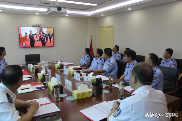 韩城市公安局党委迅速学习传达习近平总书记向中国人民警察队伍授旗时重要训词精神