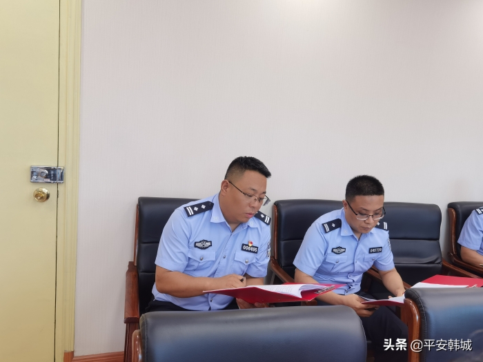 韩城市公安局党委迅速学习传达习近平总书记向中国人民警察队伍授旗时重要训词精神