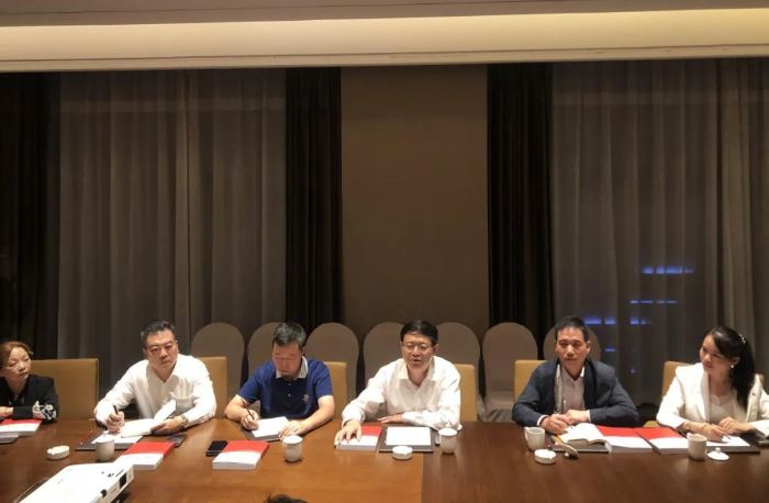 褚锦锋会见江苏省盐业集团总经理唐正东（图）