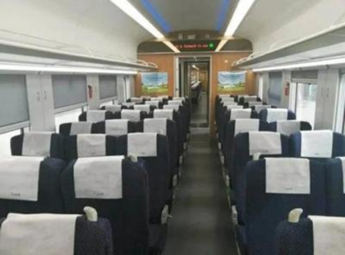 西安至韩城“绿巨人”开通影响千年文化名城（组图）