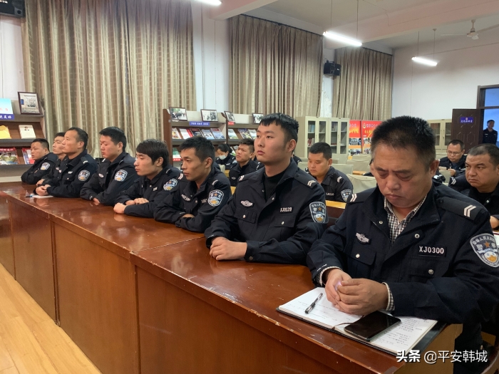 韩城巡特警大队专题学习《习近平谈治国理政》第三卷