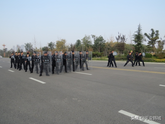 韩城巡特警扎实开展群体性事件演练工作