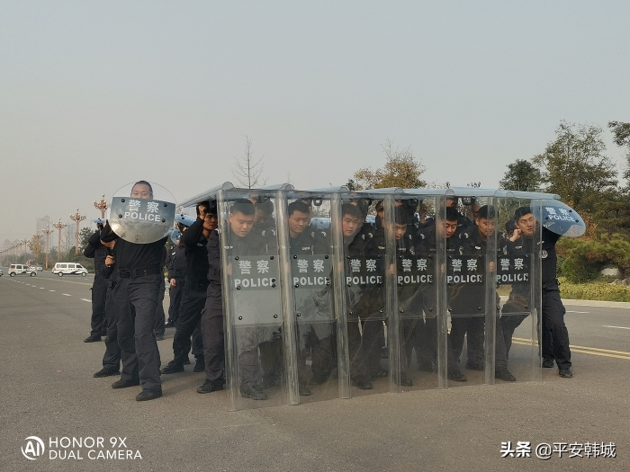 韩城巡特警扎实开展群体性事件演练工作