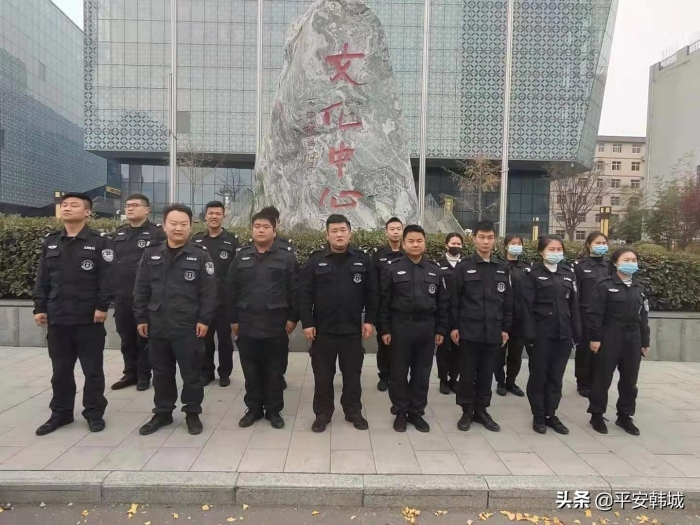 韩城巡特警大队组织开展观看电影《秀美人生》主题党日活动