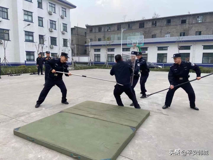 【全警大练兵】以训促练 以练促战 韩城市公安局龙门派出所扎实开展冬季实战大练兵活动