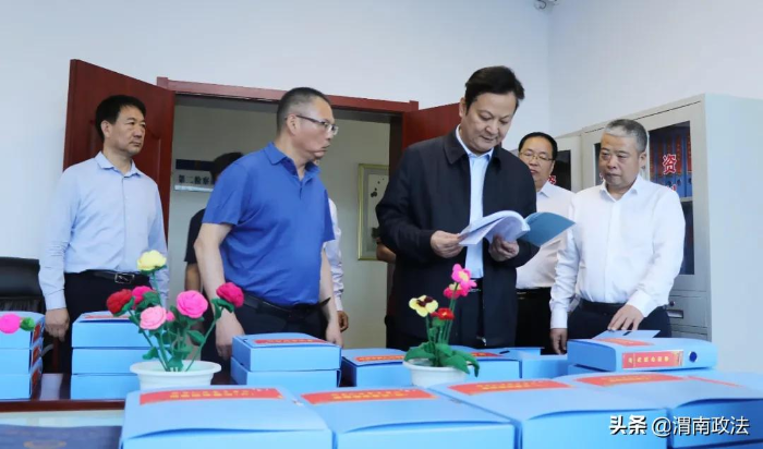 全國人大代表、韓城市委書記褚錦鋒到市檢察院專題調研政法隊伍教育整頓工作（圖）
