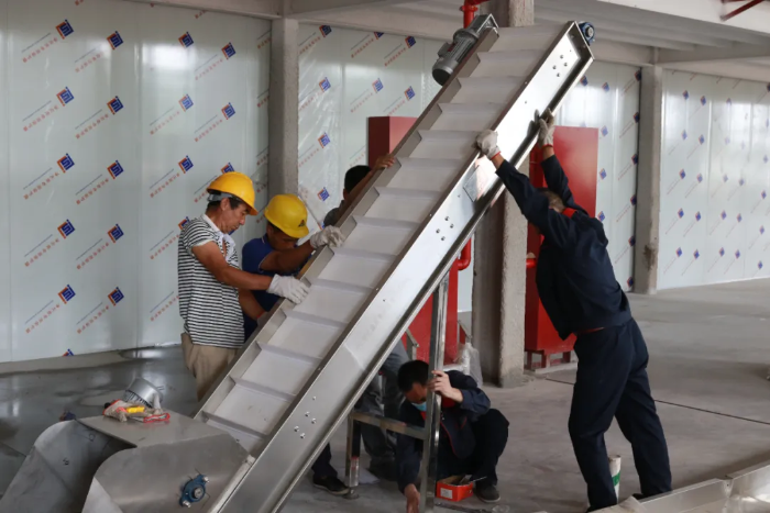 亢振峰赴芝阳花椒小镇调研并召开花椒大会筹备工作汇报会（图）