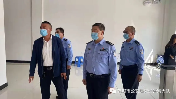 韩城市公安局交警大队深入客运企业开展“中秋节”安全大检查（图）