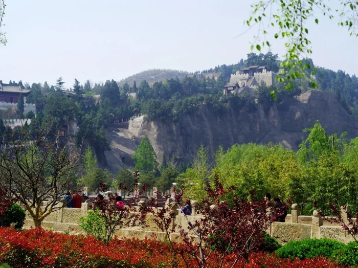 「韩城处处有故事」尹阳塑像（图）